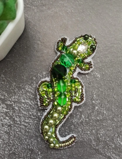 Charivna Mit Karoliukų siuvinėjimo rinkinys sagė „Driežas“ Crystal Art