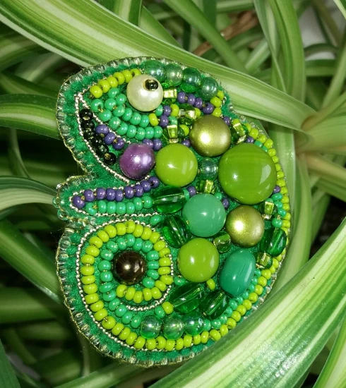 Charivna Mit Karoliukų siuvinėjimo rinkinys segė „Chameleonas“ Crystal Art, 5×5,5 cm