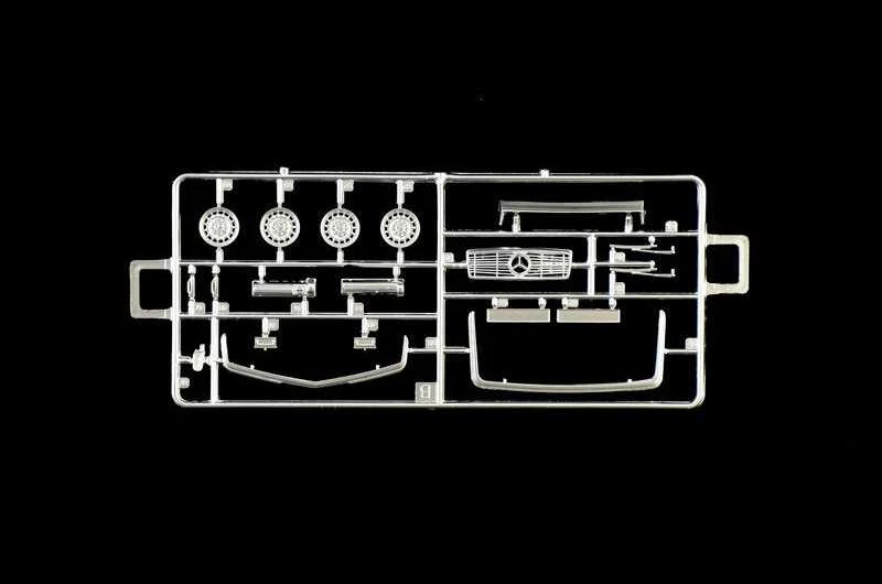 Italeri Mercedes-Benz 450SLC Bandama 1979 rinkinio modelis 1/24