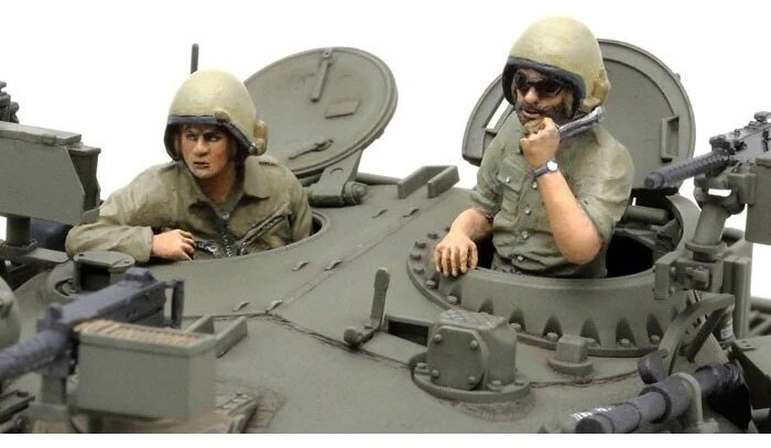 Izraelio tankas Tiran 5 surenkamas modelis Tamiya 1/35 35328