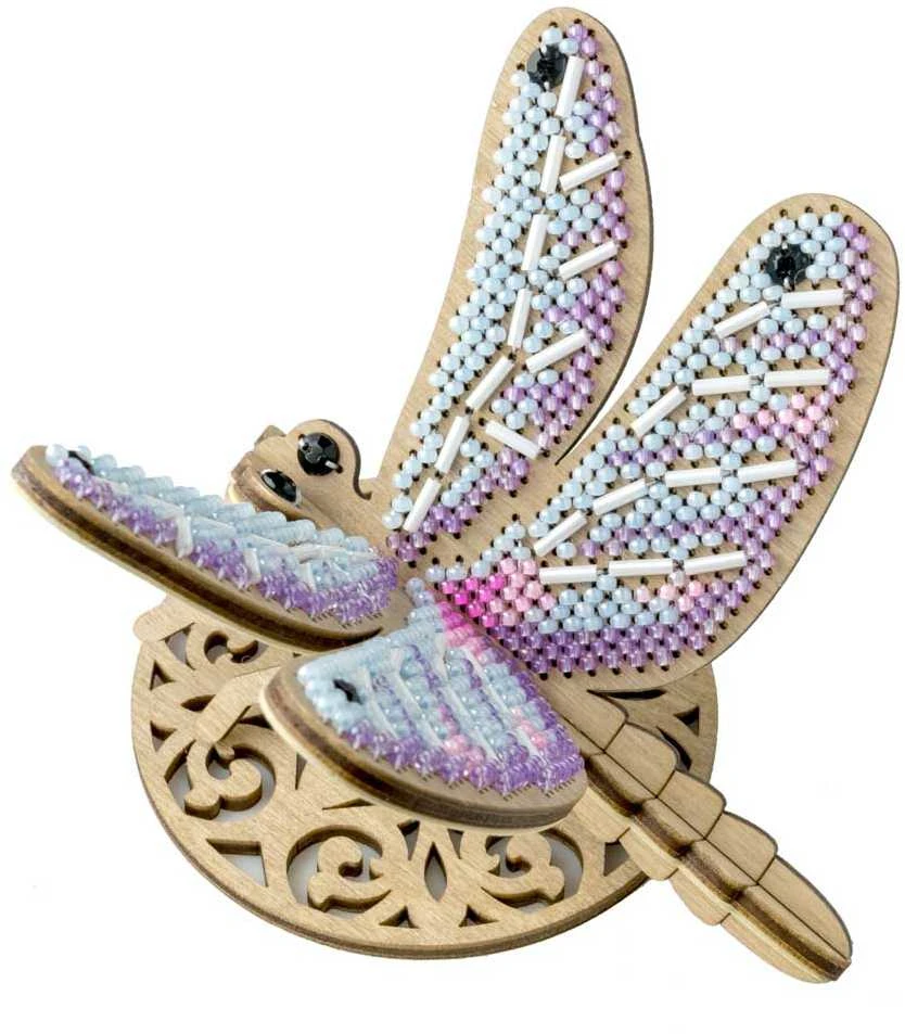 Medinis karoliukų siuvinėjimo rinkinys „Laumžirgis“ | Wonderland Crafts