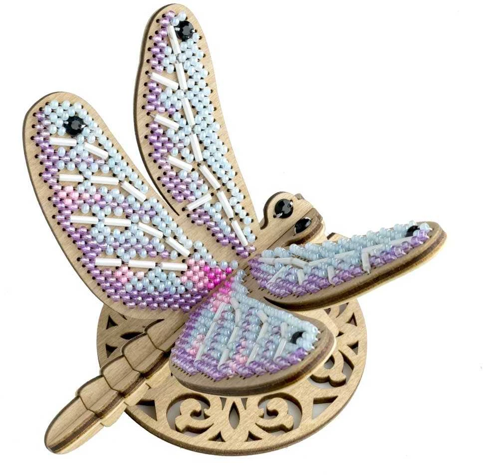 Medinis karoliukų siuvinėjimo rinkinys „Laumžirgis“ | Wonderland Crafts