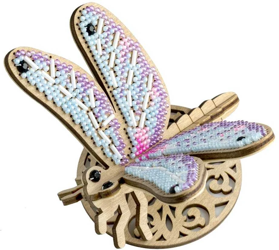 Medinis karoliukų siuvinėjimo rinkinys „Laumžirgis“ | Wonderland Crafts