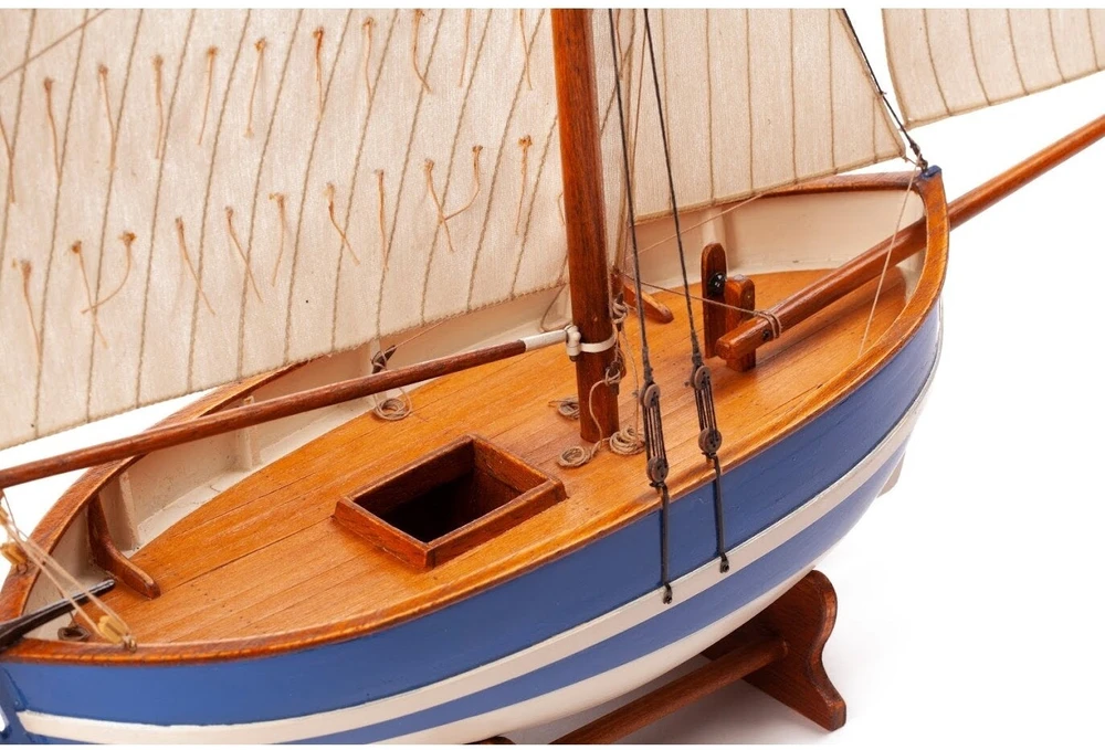 Medinis žvejybinio laivo modelis Esperance Billing Boats 1/30 BB908