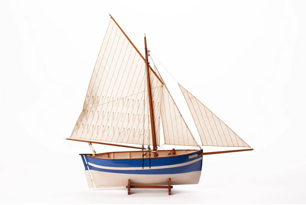 Medinis žvejybinio laivo modelis Esperance Billing Boats 1/30 BB908