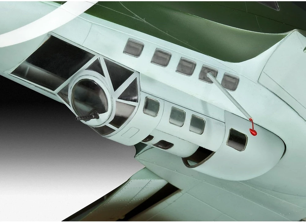 Revell Heinkel He 111 P-1 plastikinis lėktuvo modelis 1/32, 51 cm