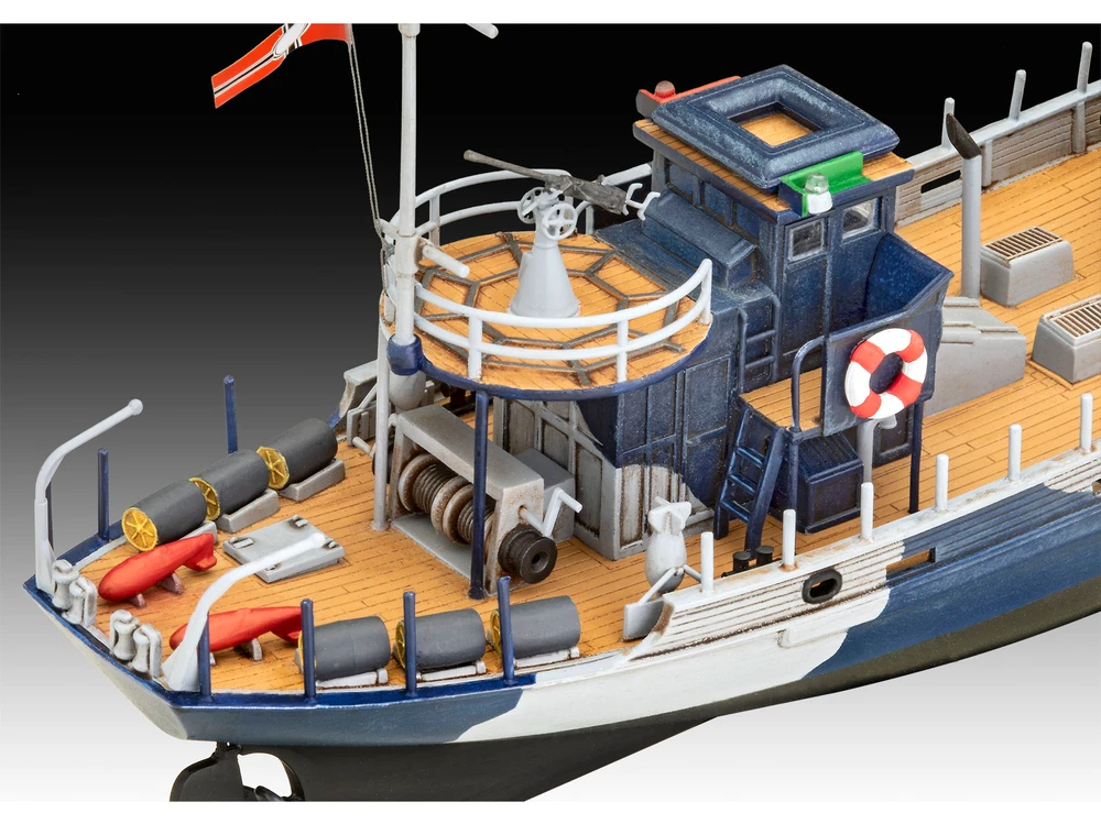 Revell KFK Kriegsfischkutter dovanų rinkinys 1/144 – plastikinis laivo modelis