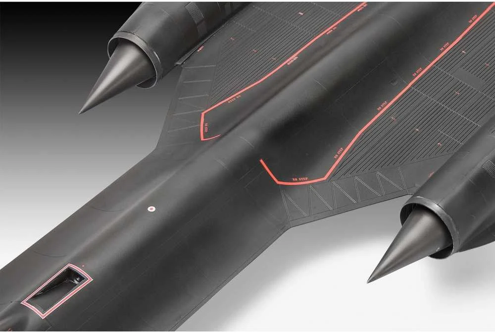 Revell Lockheed SR-71B Blackbird 1/48 plastikinis lėktuvo modelis