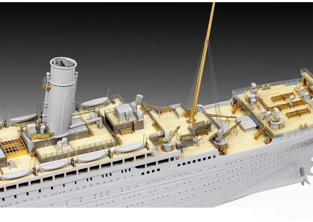 Revell R.M.S. Titanikas Platinum Edition plastikinis laivo modelis 1:400