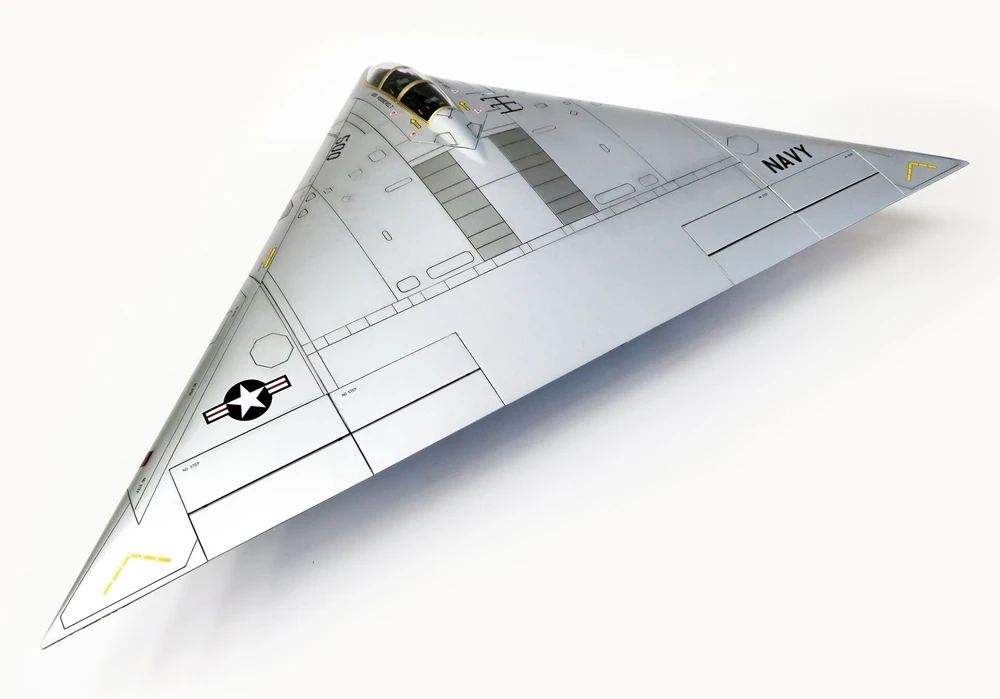 Surenkamas lėktuvo modelis A-12 Avenger II 1/48 Modelcollect UA48001