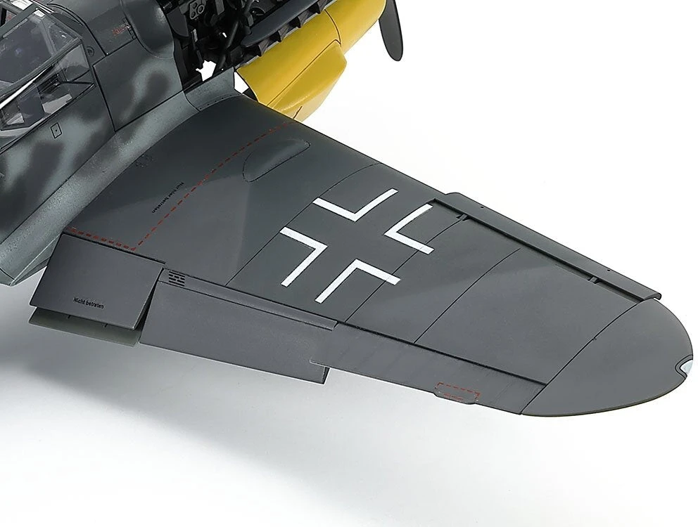 Tamiya Messerschmitt Bf109 G-6 vėlyvos gamybos 1/48 plastikinis modelis