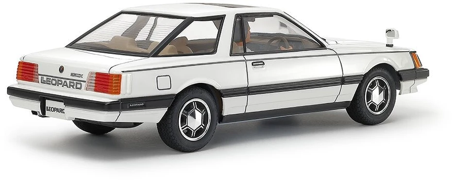 Tamiya Nissan Leopard 280X-SF-L kupė surenkamas modelis 1/24 24378