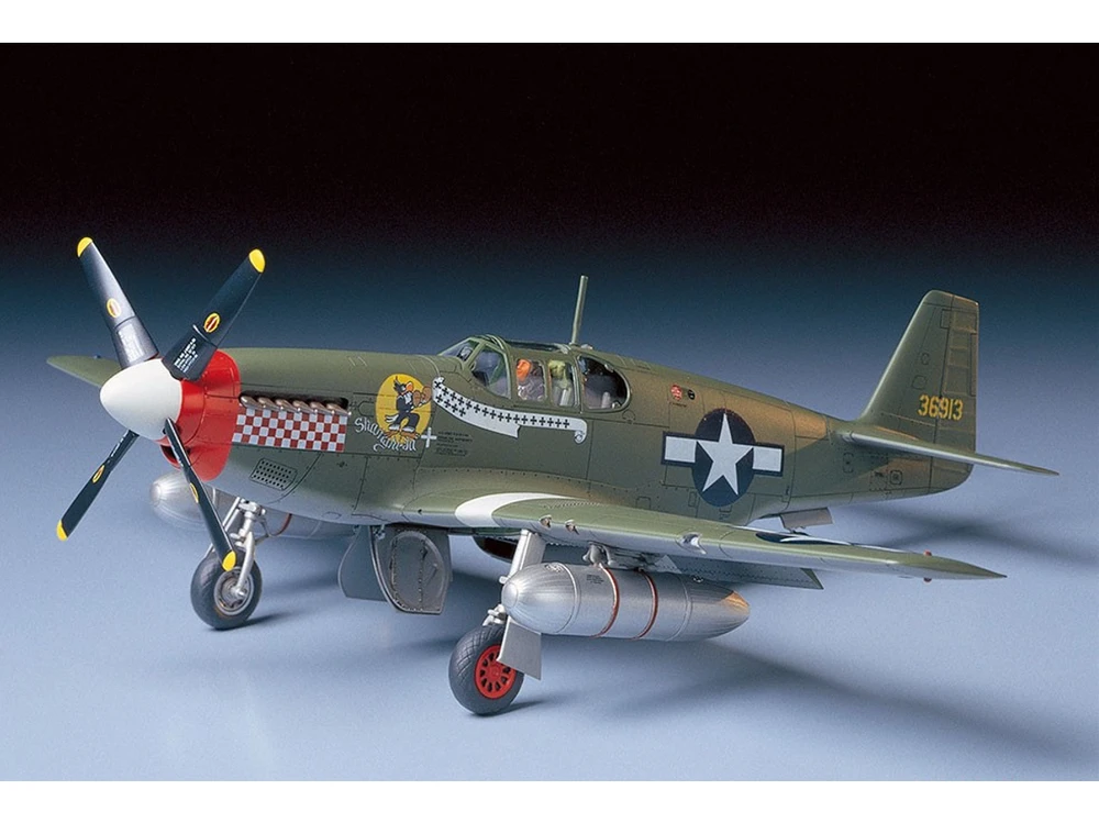 Tamiya – Šiaurės Amerikos P-51B Mustang, 1/48, 61042