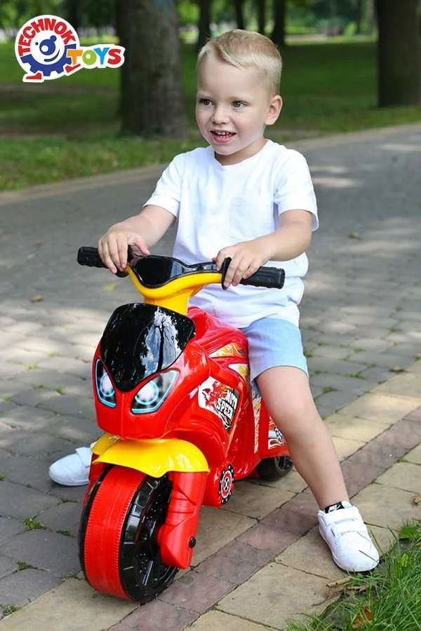 Užsėdamas-paspiriamas motociklas "TechnoK"
