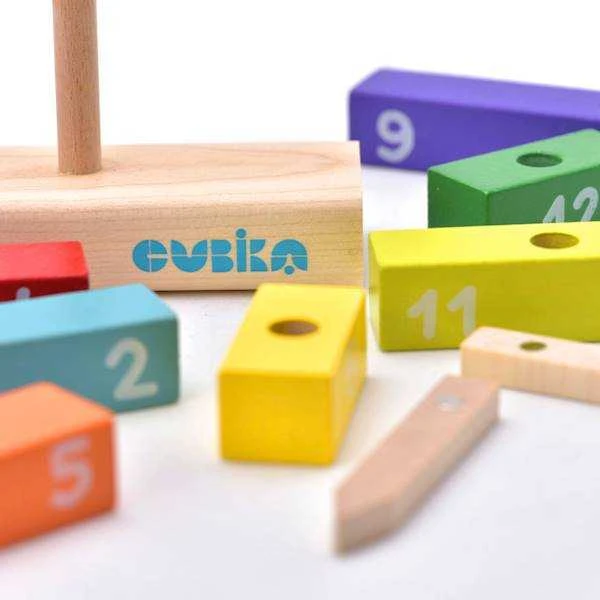 Cubika Medinis rūšiavimo žaislas "Laikrodis"