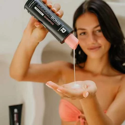 Byrokko Coconut Bomb atkuriantis plaukų šampūnas