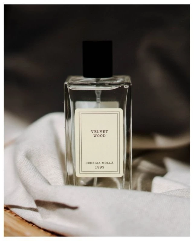 Cereria Molla VELVET WOOD Namų purškiklis ir kūno dulksna, 100 ml