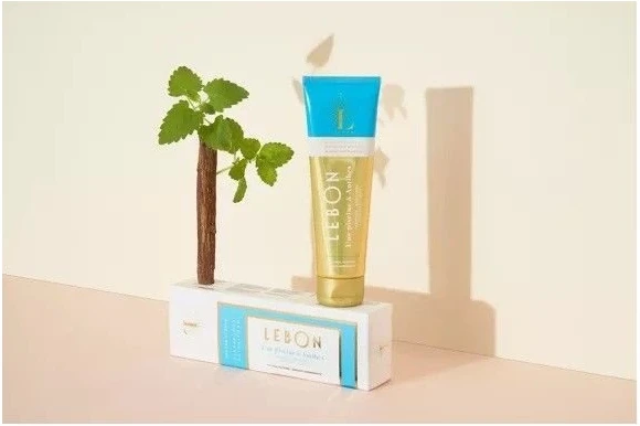 LEBON Une Piscine à Antibes dantų pasta su anyžiumi ir mėta 25 ml