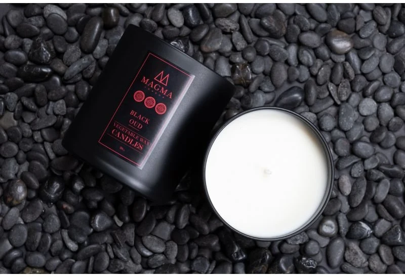 Magma London Juodas Oud natūralaus sojų vaško žvakė 380 ml / 750 g