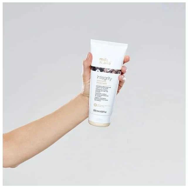 Milk_Shake Integrity Intensive Treatment Intensyviai maitinanti plaukų kaukė, 200 ml