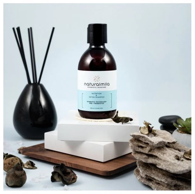 Naturalmila Probiotic Skincare Naturalmila maitinamasis ir detoksikuojantis šampūnas 250 ml