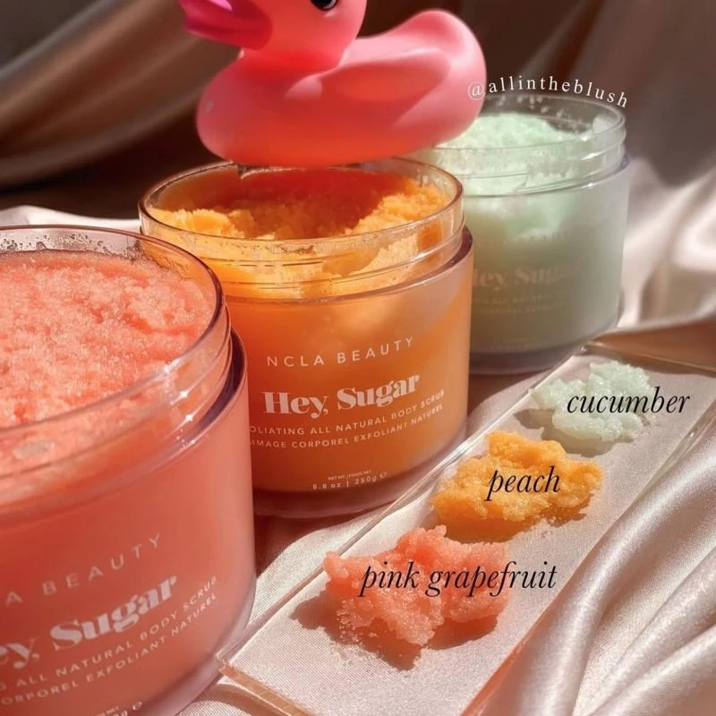 Ncla Beauty NCLA Hey Sugar Cucumber kūno šveitiklis 250 g