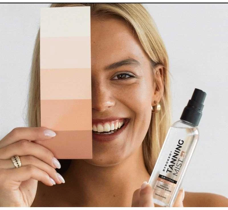 „Byrokko Tanning Mist“ savaiminio įdegio priemonė