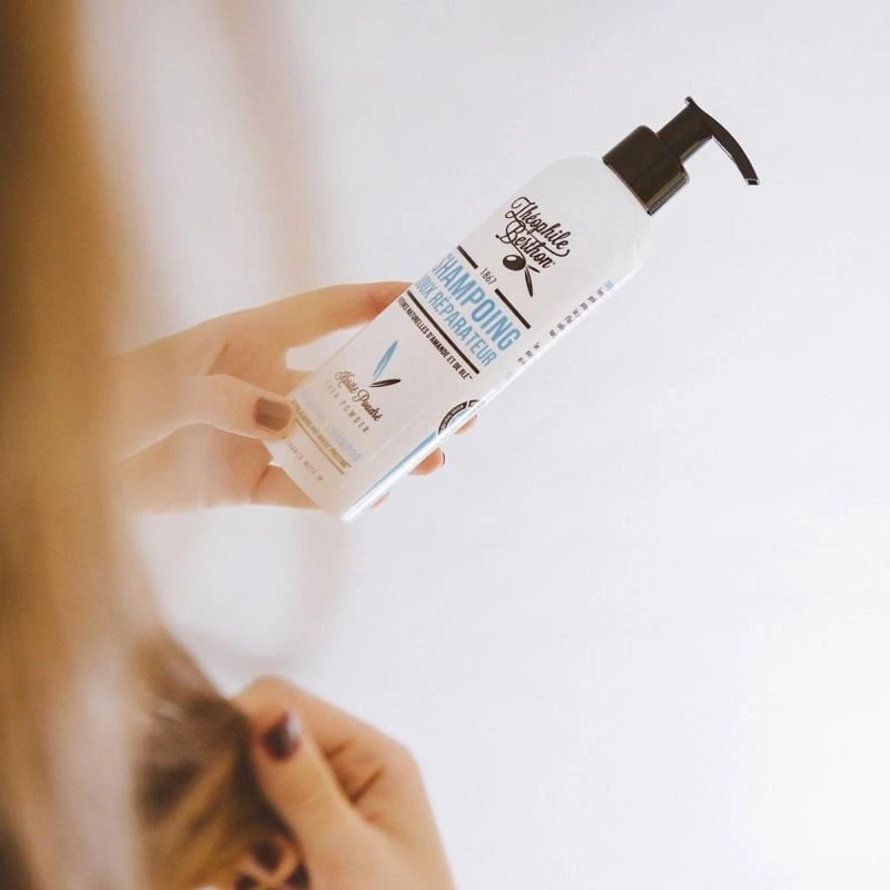 Theophile Berthon Repairing Šampūnas Shea Powder atkuriamasis šampūnas 240 ml