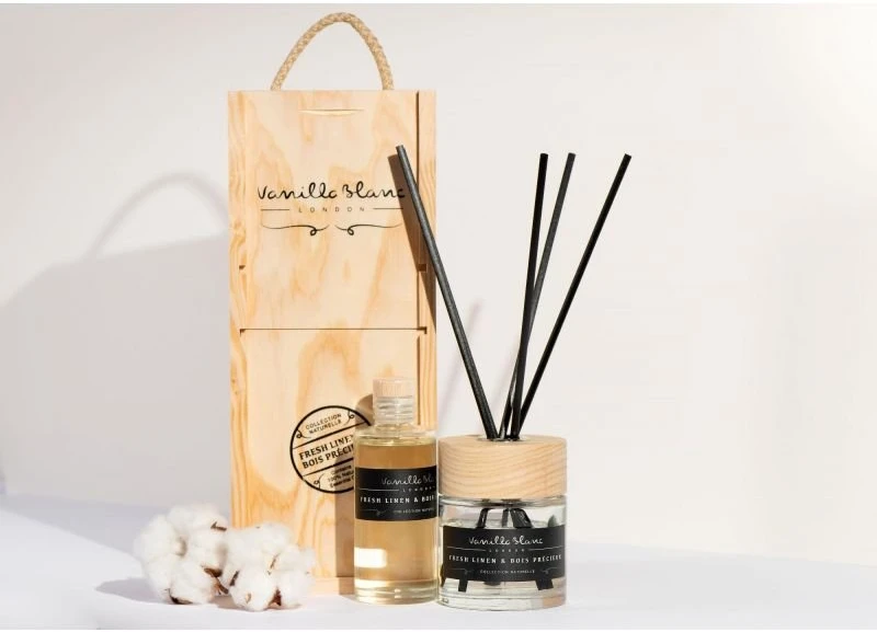 Drėkintuvas Vanilla Blanc Fresh Linen & Bois Précieux difuzorius su 100 ml papildymu
