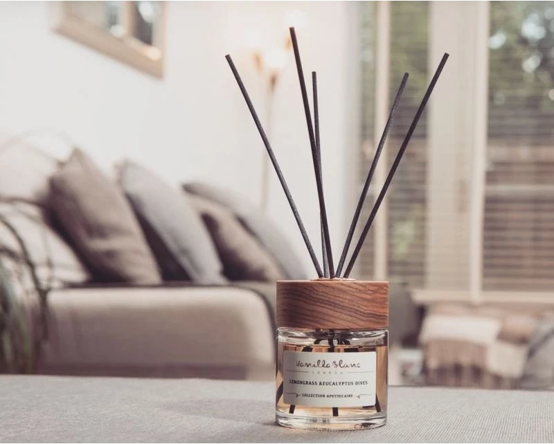 Drėkintuvas Vanilla Blanc Fresh Linen & Bois Précieux difuzorius 100 ml