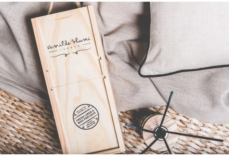 Drėkintuvas Vanilla Blanc Fresh Linen & Bois Précieux difuzorius 100 ml