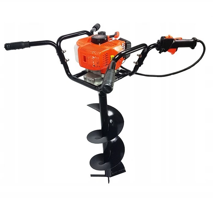 Dviejų asmenų benzininis žemės grąžtas Demon M84001, su trim grąžtais