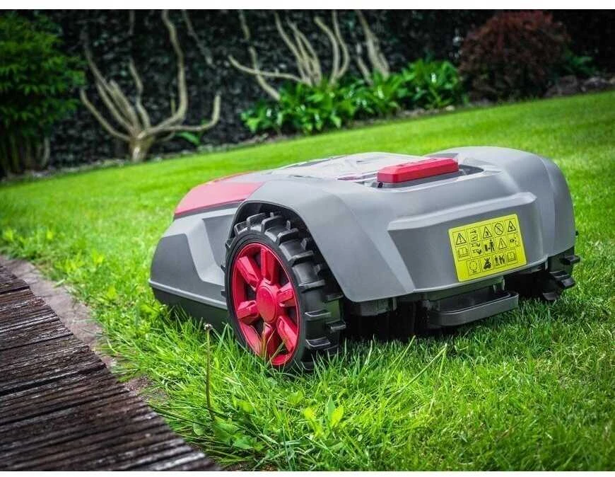 Vejos pjovimo robotas WORCRAFT RLM-20Li