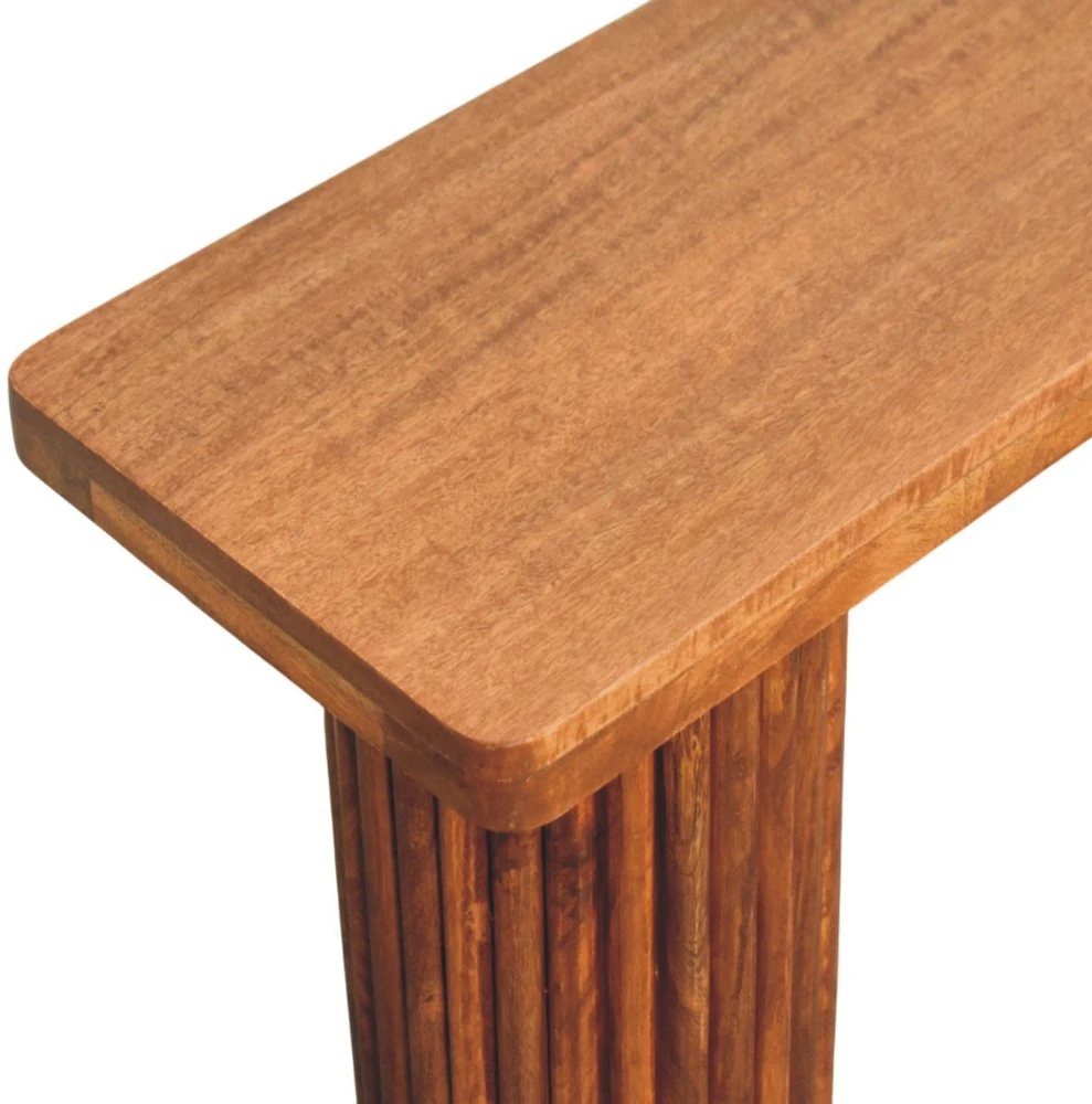 Artisan Furniture Astoria su reljefiniu fasadu mango medienos suoliukas
