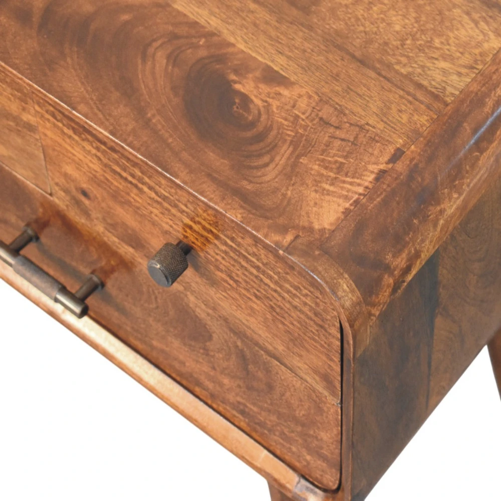 Artisan Furniture Avora mango medienos naktinis staliukas su 3 stalčiais, kaštono atspalvio