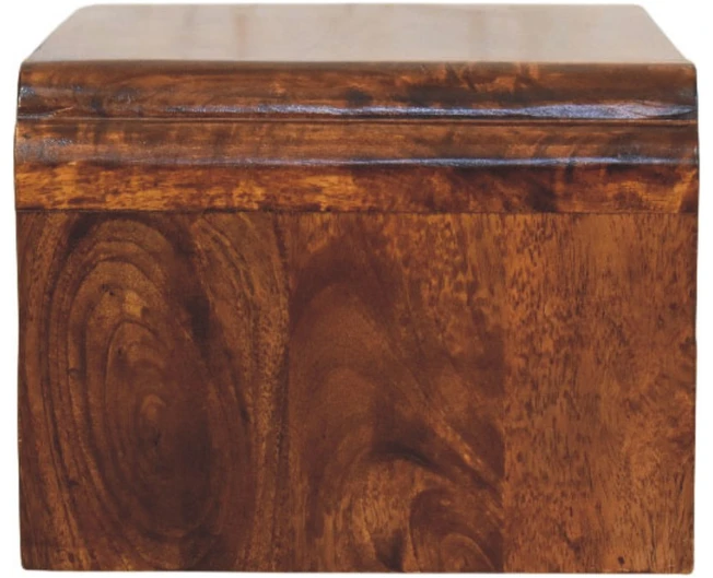 Artisan Furniture Avora prie sienos montuojamas mango medienos komoda, kaštono atspalvio
