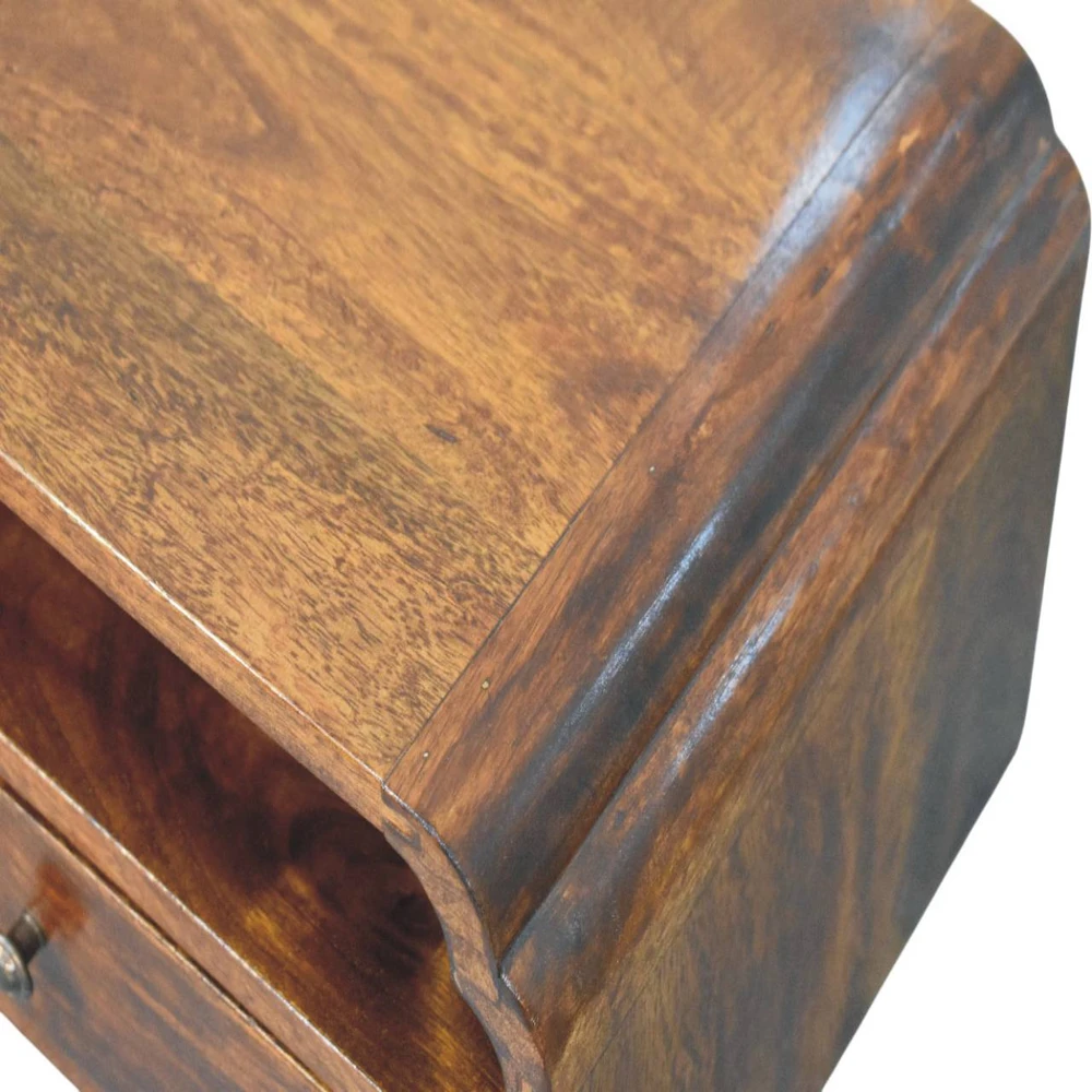 Artisan Furniture Avora prie sienos montuojamas mango medienos komoda, kaštono atspalvio