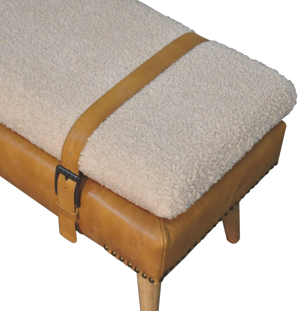 Artisan Furniture Bouclé audinio ir rudos buivolo odos suoliukas