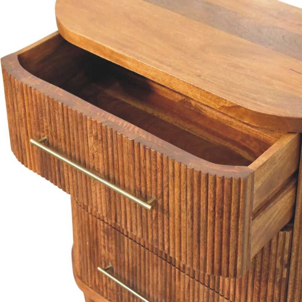 Artisan Furniture Emerson komoda su reljefiniais fasadais ir 3 stalčiais