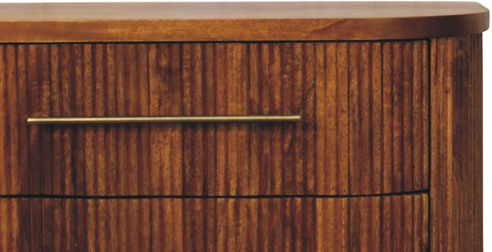 Artisan Furniture Emerson komoda su reljefiniais fasadais ir 3 stalčiais
