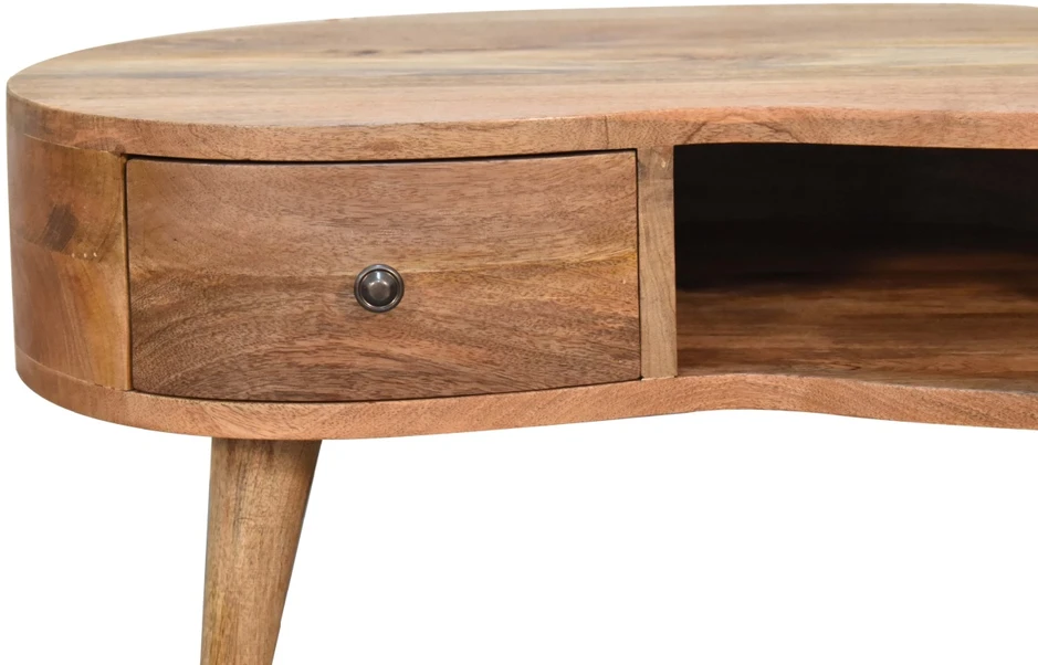 Artisan Furniture Kompaktiškas Wave mango medienos kavos staliukas su stalčiumi ir lentyna, ąžuolo atspalvio
