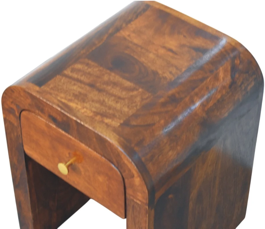 Artisan Furniture Lenktas, riešutmedžio atspalvio mini naktinis staliukas, 30 cm