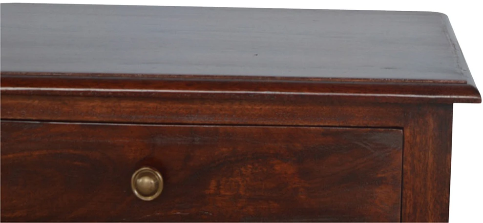 Artisan Furniture Mango medienos šoninis staliukas su stalčiumi ir 2 lentynomis, kaštono atspalvio