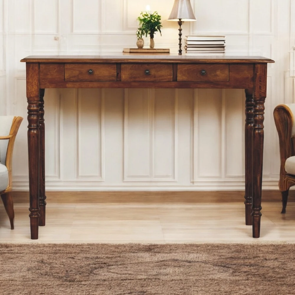 Artisan Furniture Riešutmedžio atspalvio konsolinis staliukas su tekintomis kojomis su 3 stalčiais