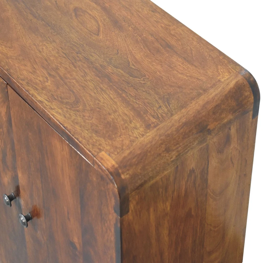 Artisan Furniture Riešutmedžio atspalvio mini spintelė