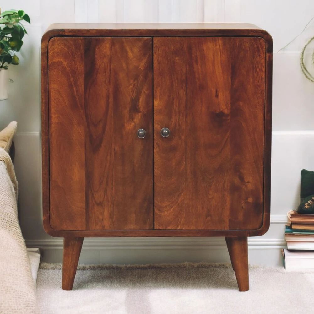 Artisan Furniture Riešutmedžio atspalvio mini spintelė