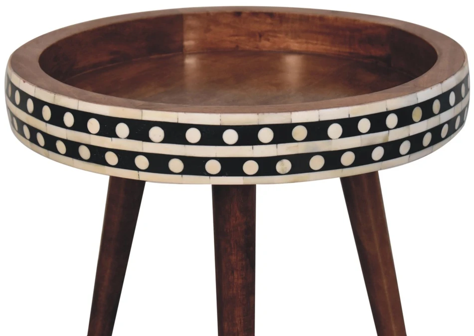 Artisan Furniture Skandinaviško stiliaus raštuotas mango medienos šoninis staliukas, medaus karamelės atspalvio