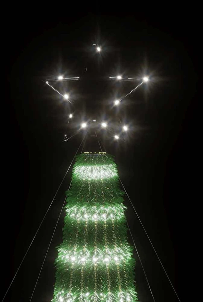 Šviečianti Kalėdų eglutė, 180cm, 275 šaltos LED, kūgio formos