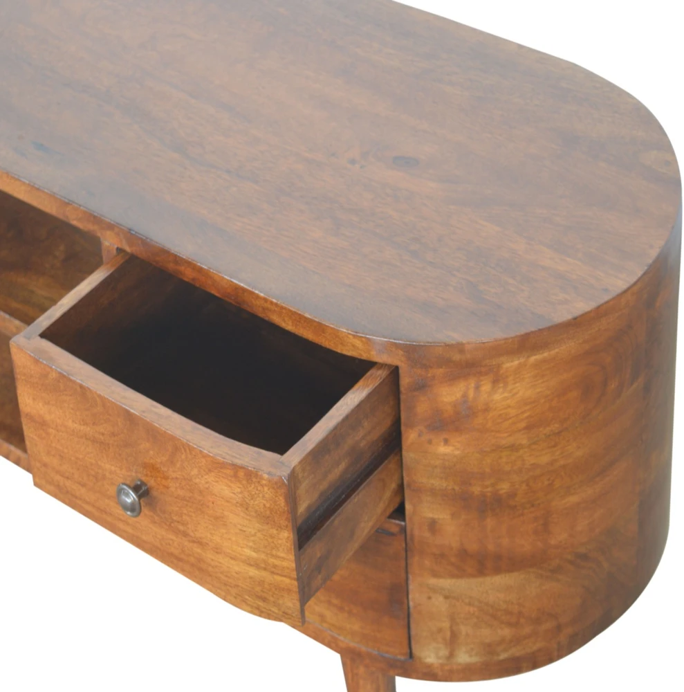 TV staliukas Artisan Furniture Apvalintų formų mango medienos TV spintelė su 4 stalčiais, kaštono atspalvio