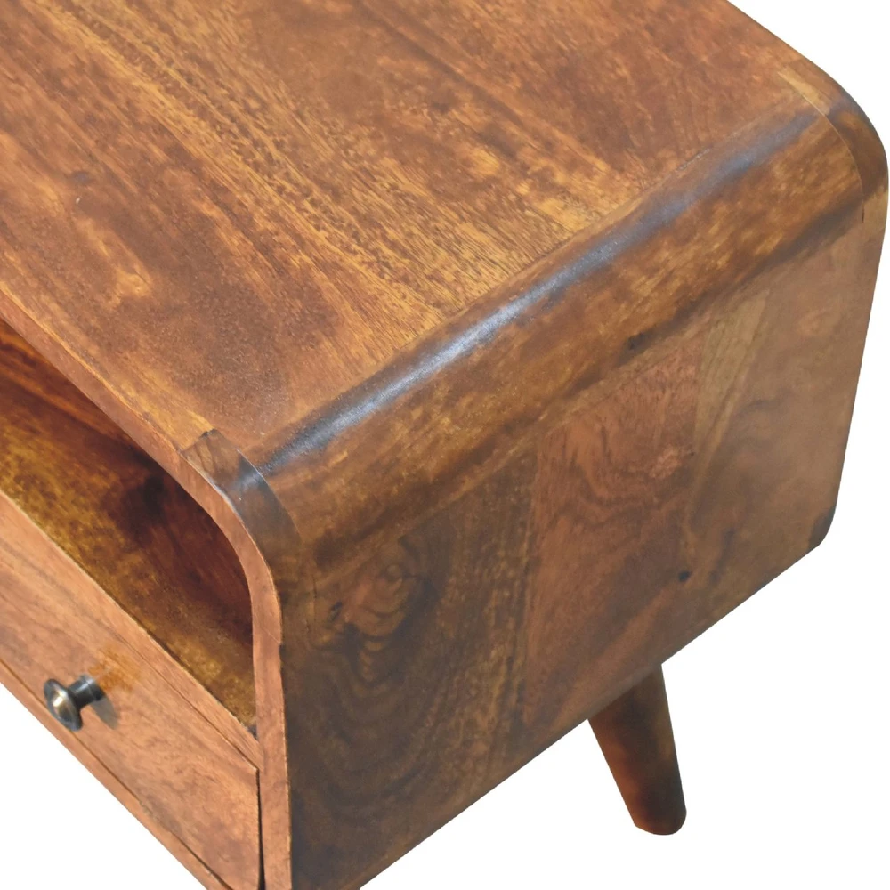 TV staliukas Artisan Furniture Lenkta mini TV spintelė, riešutmedžio atspalvio